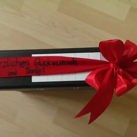 Geschenk im Ringordner
