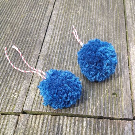 PomPoms in Serie herstellen ~ DIY