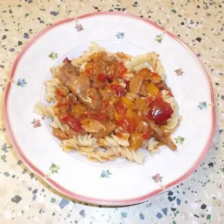 Schnelles Gulasch aus Gyros-Pfanne