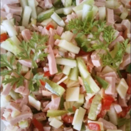 Sommerlicher Wurstsalat