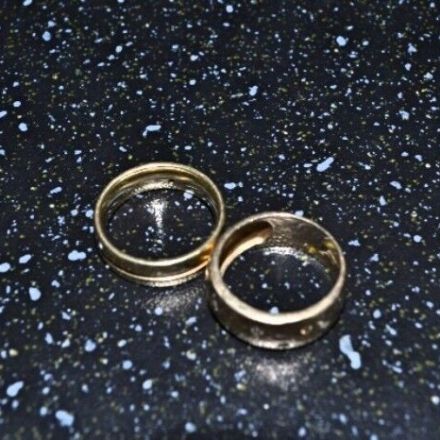 Gold verkaufen: Bruchgold, Zahngold & Altschmuck