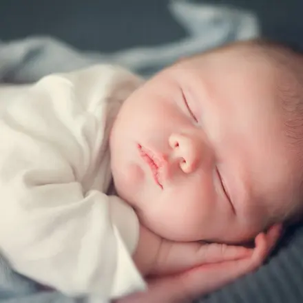 Babyschlaf verstehen - was hilft?