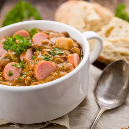 Linseneintopf mit Würstchen