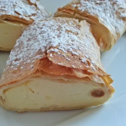 Topfenstrudel