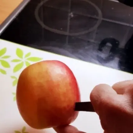 "Zauberapfel": Mundgerechte Apfelspalten, die nicht braun werden