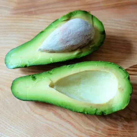 Avocadokerne nicht wegwerfen, sondern nutzen
