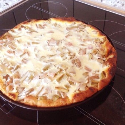 Rhabarberkuchen mit Rahmguss
