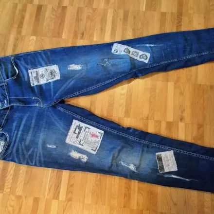 Jeans aufpeppen ohne Nähen