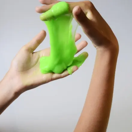 Warnung vor Knetschleim