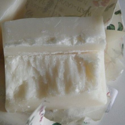 Seifenstück schneiden, ohne dass es bricht