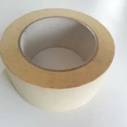 Altes rissiges Kreppband wieder wie neu