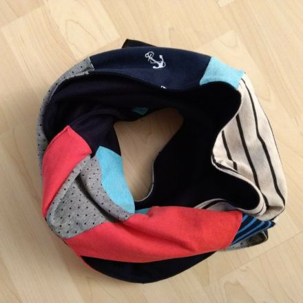 Upcycling-Loop aus T-Shirt-Resten