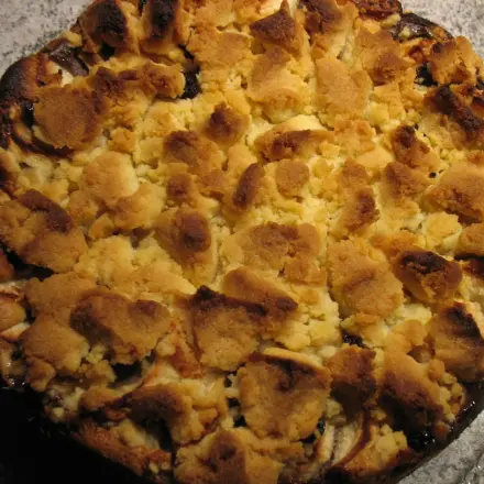 Eine schnelle Apfeltorte mit Butterstreuseln