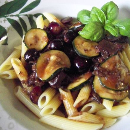 Rehragout mit Trauben