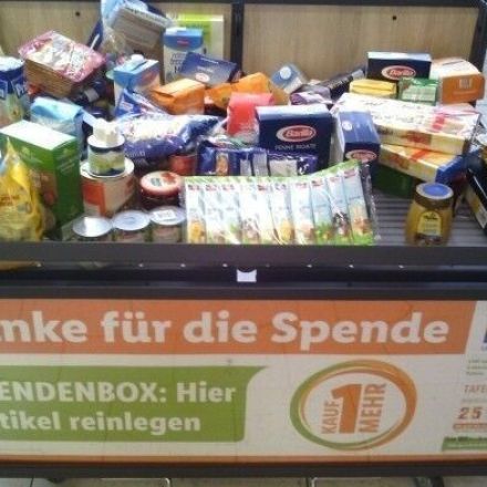 Großartige Aktion: "Kauf 1 mehr" - für bedürftige Menschen