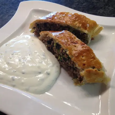 Hackstrudel mit Blätterteig