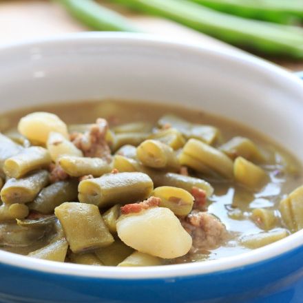 Saure Bohnen mit Speck