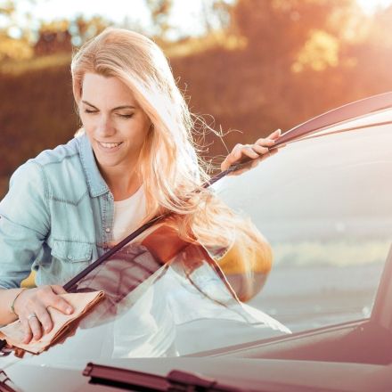 Auto putzen mit Hausmitteln