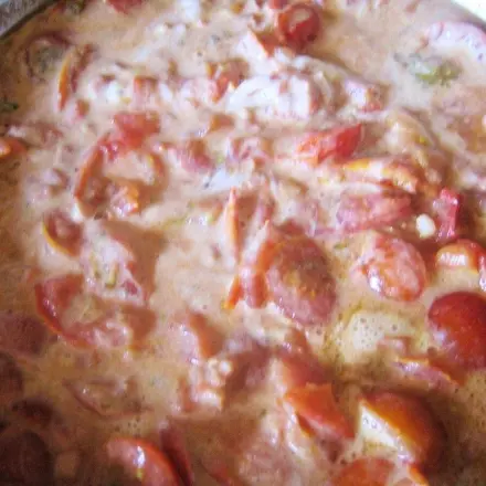 Tomatenpfanne mit Schinkenwürfeln