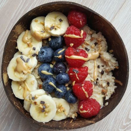 Porridge mit geriebenem Apfel & Zimt: Das leckerste vegane Frühstück!
