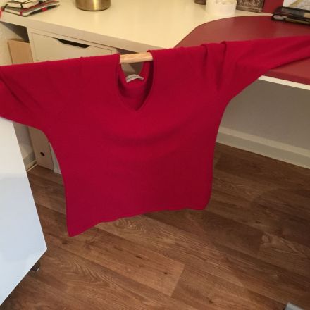 Kaschmir- und Wollpullover platzsparend trocknen