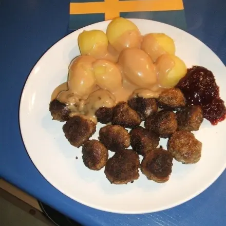 Köttbullar - schwedische Hackbällchen