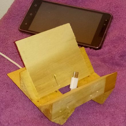 Praktische Ablage fürs Smartphone selbst herstellen