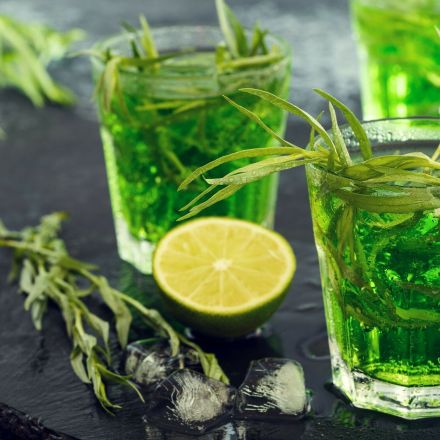 Erfrischendes Estragon-Getränk