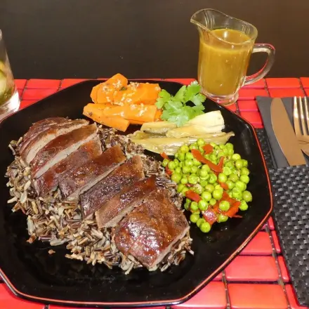 Sommerliche Gänsebrust "Asia-Style" aus dem Römertopf