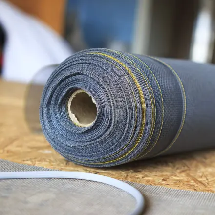 Fliegennetz zum Öffnen und Schließen bauen