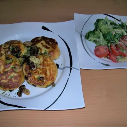 Kartoffelplätzchen mit Pilzfüllung