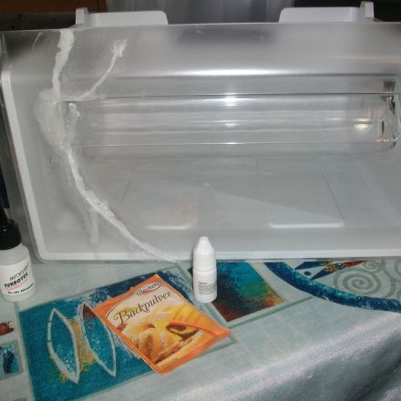 Gefrierschublade mit Backpulver und Sekundenkleber reparieren