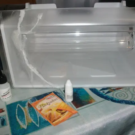 Gefrierschublade mit Backpulver und Sekundenkleber reparieren