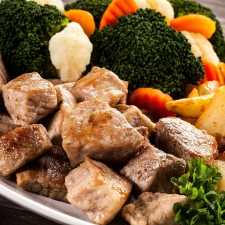 Gyros mit Brokkoli und Möhren aus dem Crockpot