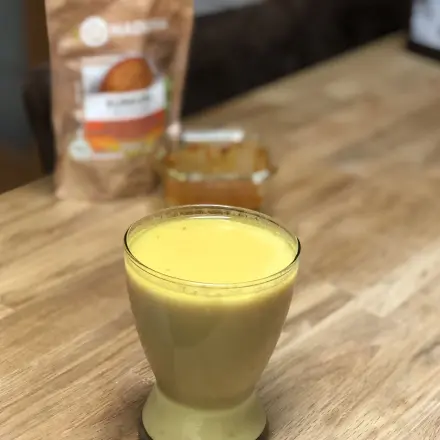 Goldene Milch