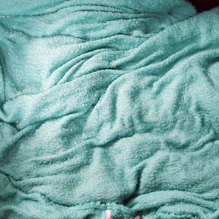 Blutflecken mit Sodawasser entfernen