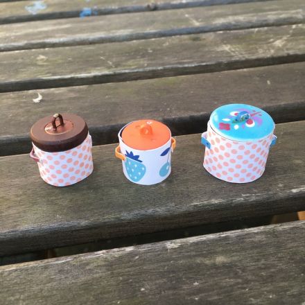 Mini-Töpfe & -dosen für Puppenhaus basteln