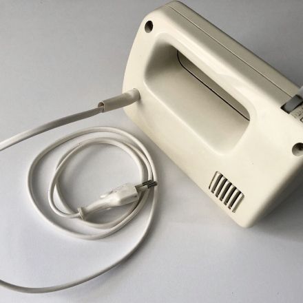 Verdrehte Elektrogerätekabel dauerhaft entwirren