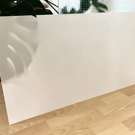 Lichtdiffusor vom ausrangierten Flat-TV weiterverwenden