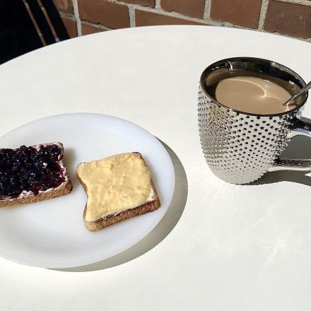 Selbstgemachter Eierlikör als Brotaufstrich