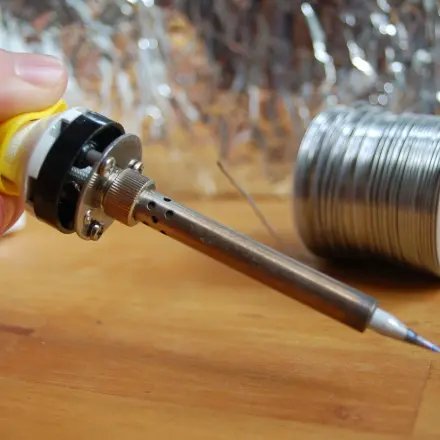 Gebrochene Kunststoffteile reparieren