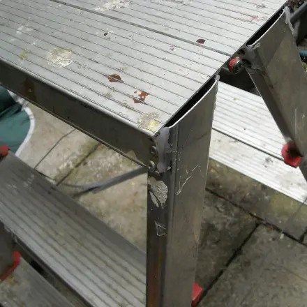 Haushaltsleiter wackelt seitlich? Ein Tipp zur Abhilfe