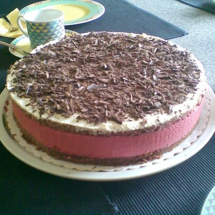 Himbeertorte mit Schokobiskuitboden