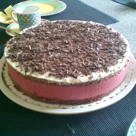Himbeertorte mit Schokobiskuitboden