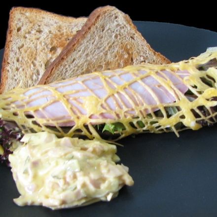 Frühstücksei mal anders: Gefüllte Spitzendeckchen