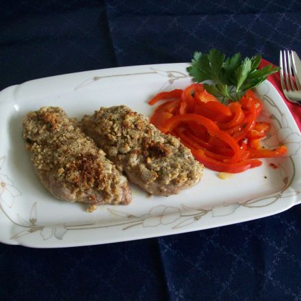 Haselnuss-Schnitzel mit Paprikagemüse