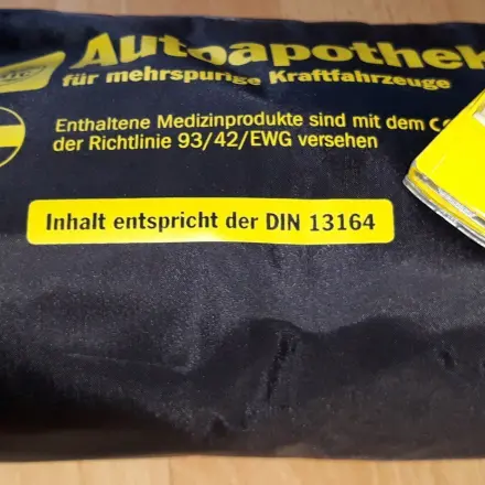 Kfz-Verbandkasten: Auf das Ablaufdatum des Inhalts achten