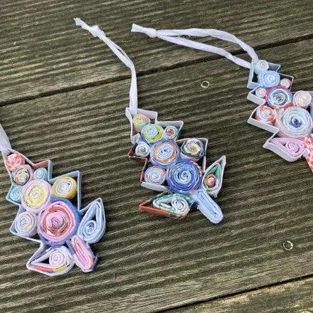 Tannenbaumschmuck aus Altpapier basteln | DIY Recycling