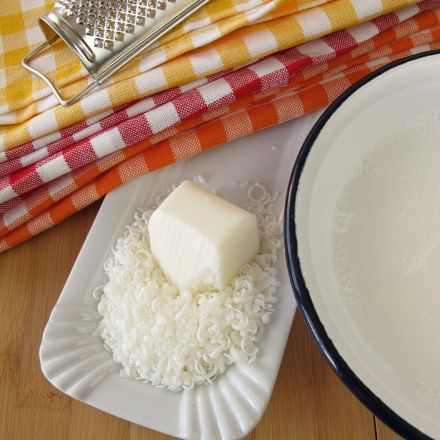 Selbstgemachtes Waschmittel mit Kernseife und Soda