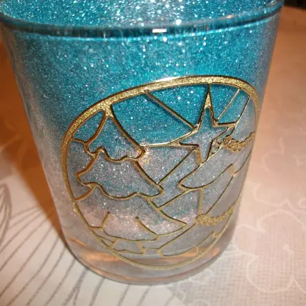 Stimmungsvolle Teelichtgläser oder Windlichter